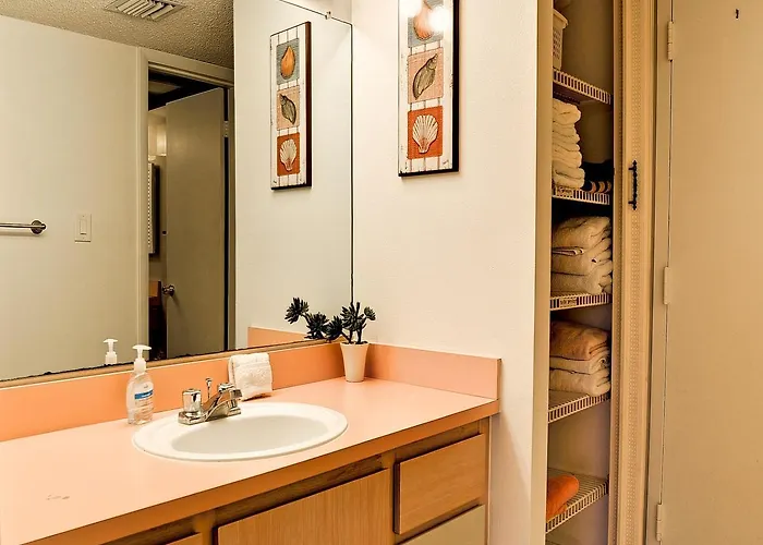 Apartment 440 West 408n Clearwater Beach